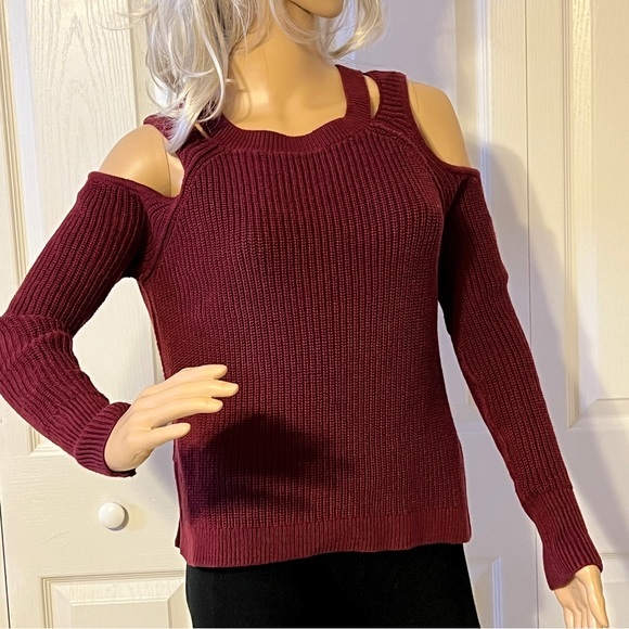 HOLLISTER Burgundy Sweater XS - Picture 8 of 9